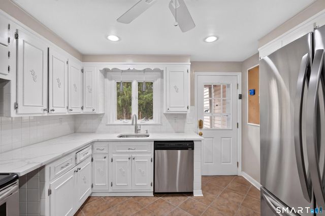 27 Wilson Avenue, Trumbull, CT 06611