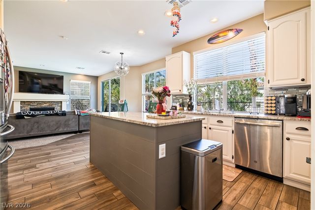 2504 Putting Green Drive, Henderson, NV 89074