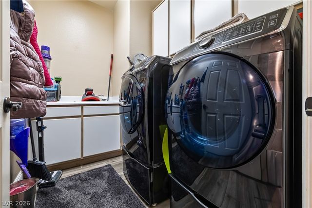 2504 Putting Green Drive, Henderson, NV 89074