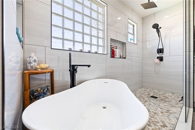 2504 Putting Green Drive, Henderson, NV 89074