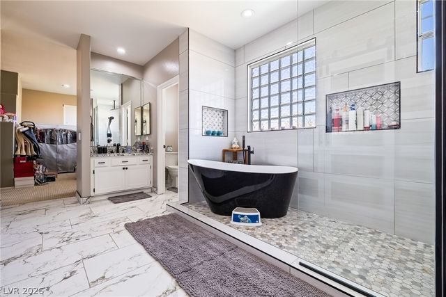 2504 Putting Green Drive, Henderson, NV 89074