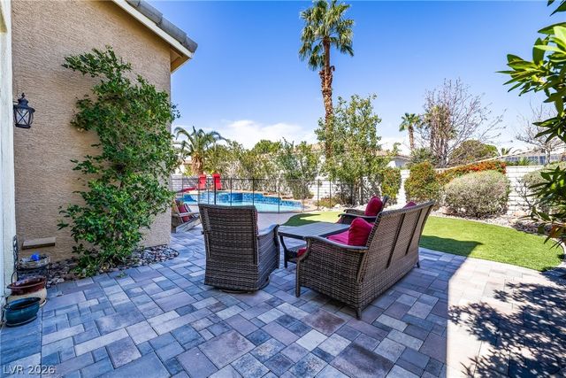 2504 Putting Green Drive, Henderson, NV 89074