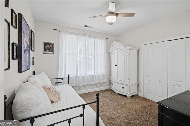 211 Woodview Lane, Woodstock, GA 30188