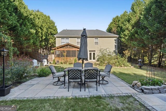 211 Woodview Lane, Woodstock, GA 30188