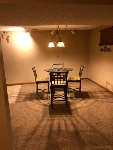 1047 Golfview Road, Middletown, OH 45042