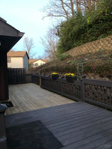 1047 Golfview Road, Middletown, OH 45042