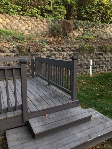 1047 Golfview Road, Middletown, OH 45042