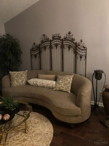 1047 Golfview Road, Middletown, OH 45042