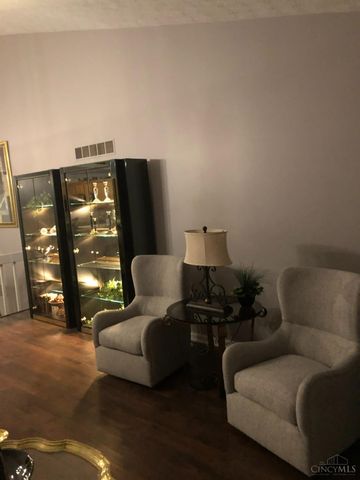 1047 Golfview Road, Middletown, OH 45042