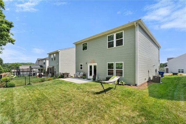 4261 Honeysuckle Vine Drive, Winston-salem, NC 27106