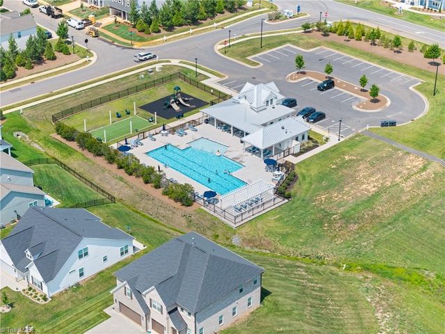4261 Honeysuckle Vine Drive, Winston-salem, NC 27106
