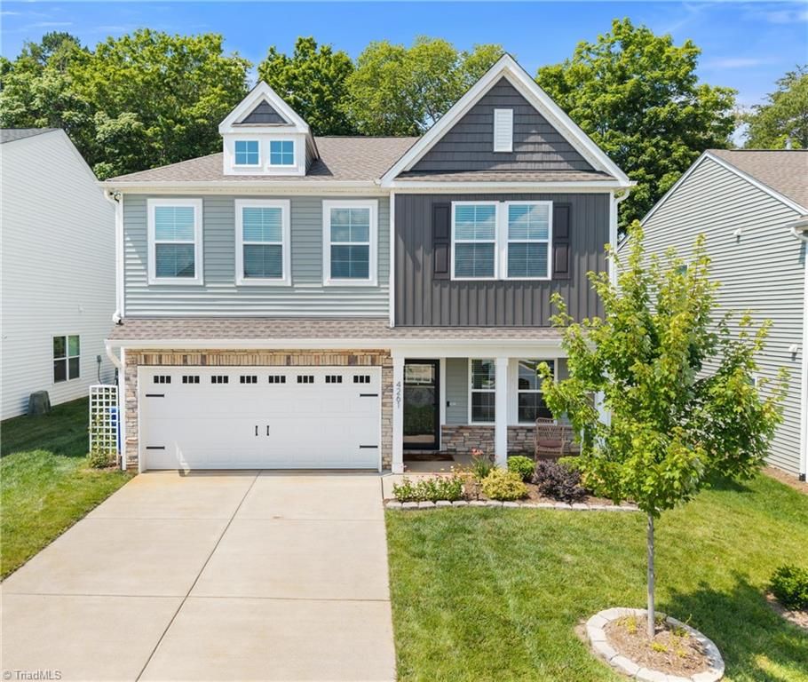 4261 Honeysuckle Vine Drive, Winston-salem, NC 27106