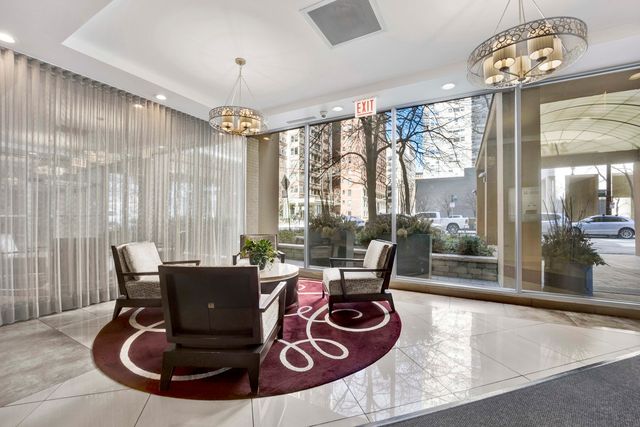 247 E CHESTNUT Street 1201, Chicago, IL 60611