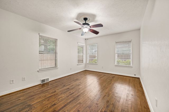 6644 Fisher Road, Dallas, TX 75214