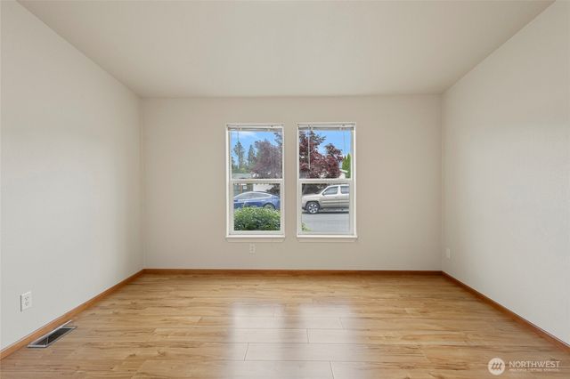 886 Carriage Court, Sedro Woolley, WA 98284