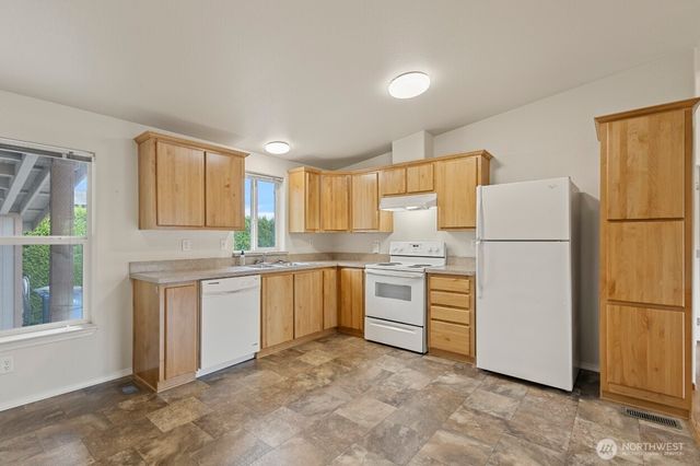 886 Carriage Court, Sedro Woolley, WA 98284