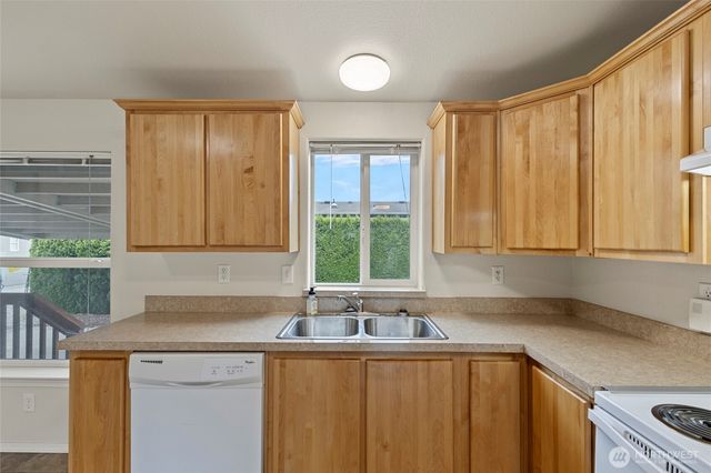 886 Carriage Court, Sedro Woolley, WA 98284