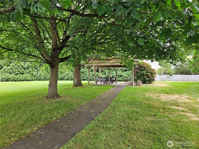 886 Carriage Court, Sedro Woolley, WA 98284