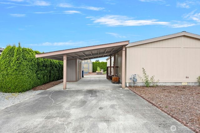 886 Carriage Court, Sedro Woolley, WA 98284