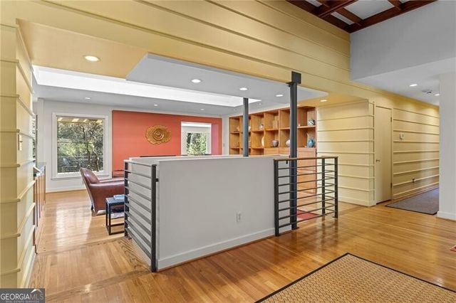 374 Londonberry Road, Atlanta, GA 30327