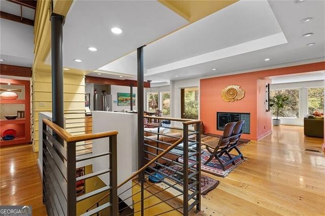 374 Londonberry Road, Atlanta, GA 30327