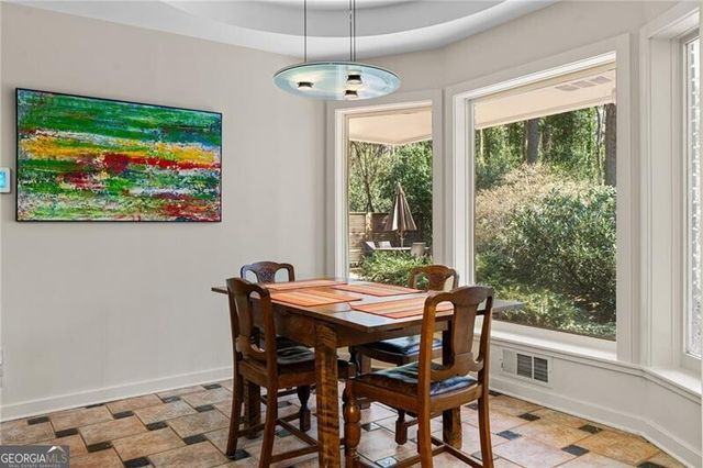 374 Londonberry Road, Atlanta, GA 30327