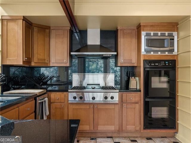 374 Londonberry Road, Atlanta, GA 30327