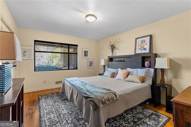 374 Londonberry Road, Atlanta, GA 30327