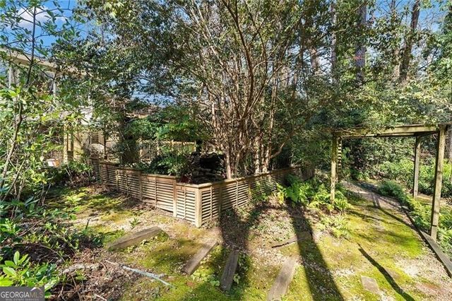 374 Londonberry Road, Atlanta, GA 30327