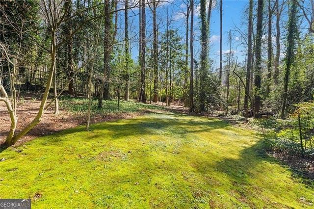 374 Londonberry Road, Atlanta, GA 30327