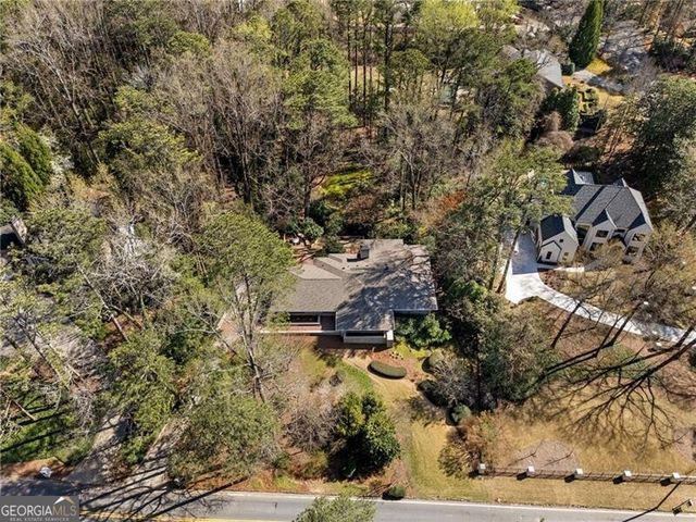 374 Londonberry Road, Atlanta, GA 30327