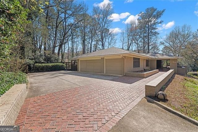 374 Londonberry Road, Atlanta, GA 30327