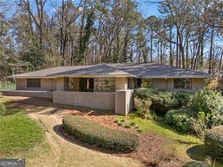 374 Londonberry Road, Atlanta, GA 30327