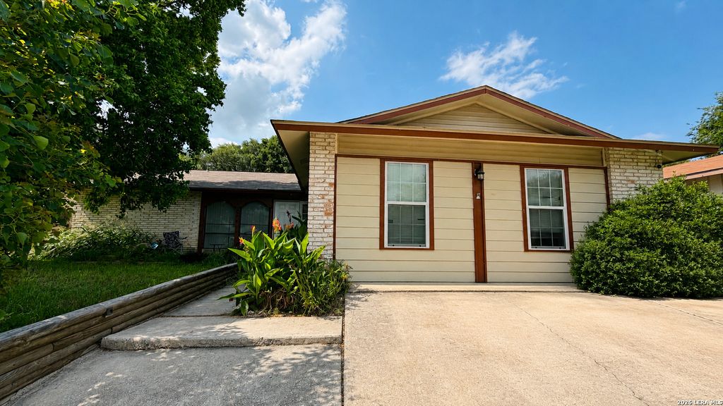 5935 MISTY LAKE ST, San Antonio, TX 78222