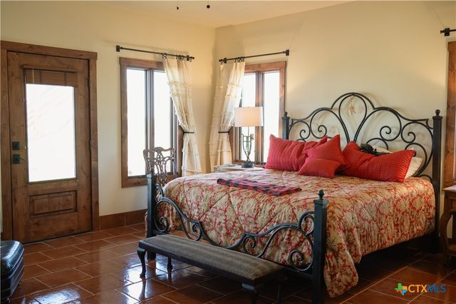 19348 N US Highway 281, Lampasas, TX 76550