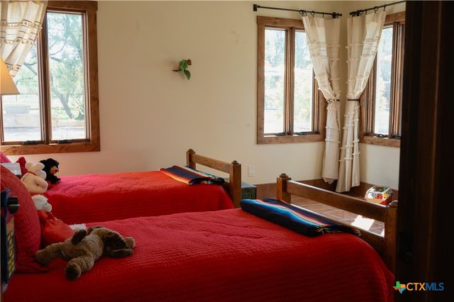 19348 N US Highway 281, Lampasas, TX 76550