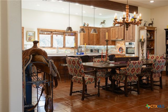 19348 N US Highway 281, Lampasas, TX 76550