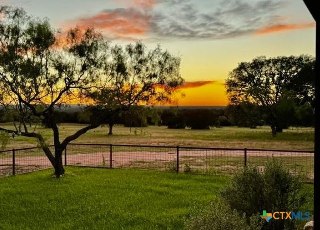 19348 N US Highway 281, Lampasas, TX 76550