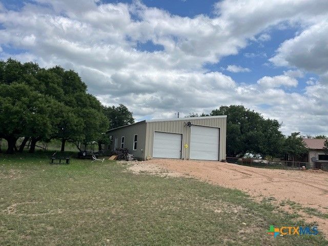 19348 N US Highway 281, Lampasas, TX 76550