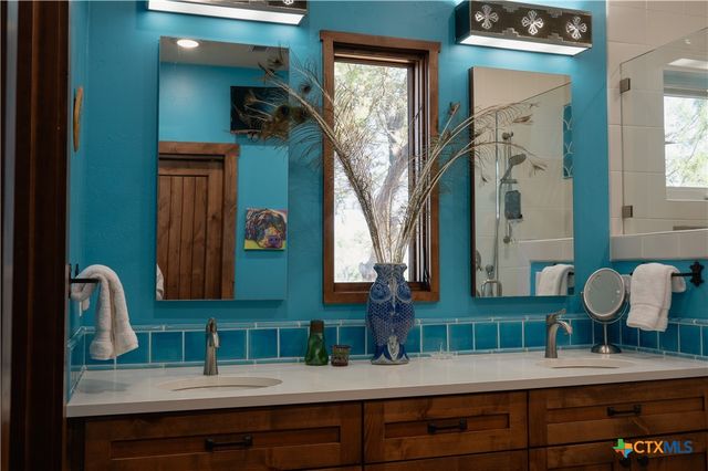 19348 N US Highway 281, Lampasas, TX 76550