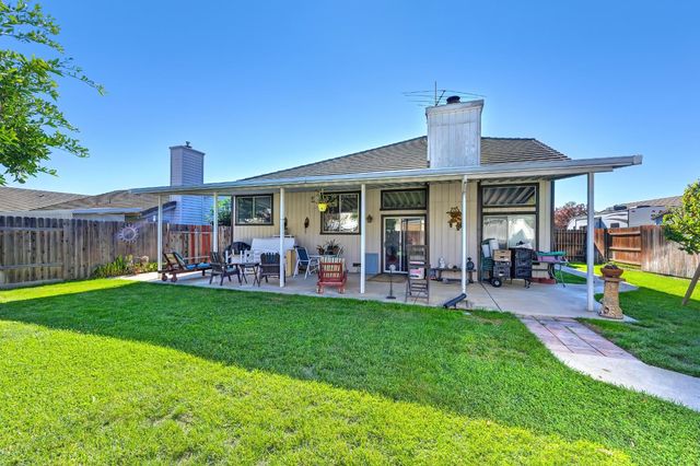 2881 Perez Ct, West Sacramento, CA 95691