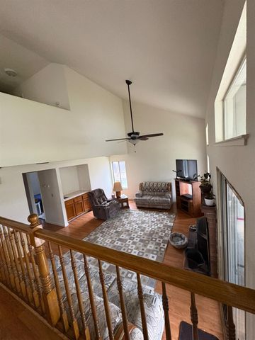 2881 Perez Ct, West Sacramento, CA 95691