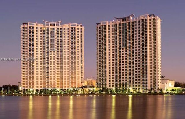 2641 N Flamingo Rd 1501N, Sunrise, FL 33323