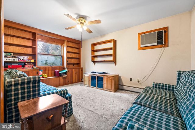 215 LANDENBERG RD, Landenberg, PA 19350