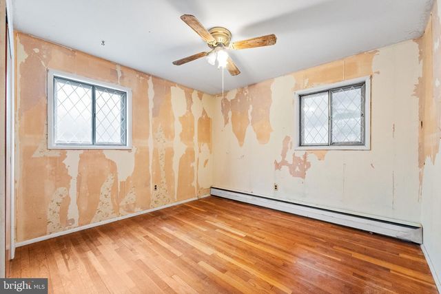 215 LANDENBERG RD, Landenberg, PA 19350