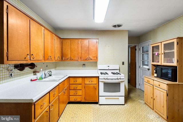 215 LANDENBERG RD, Landenberg, PA 19350