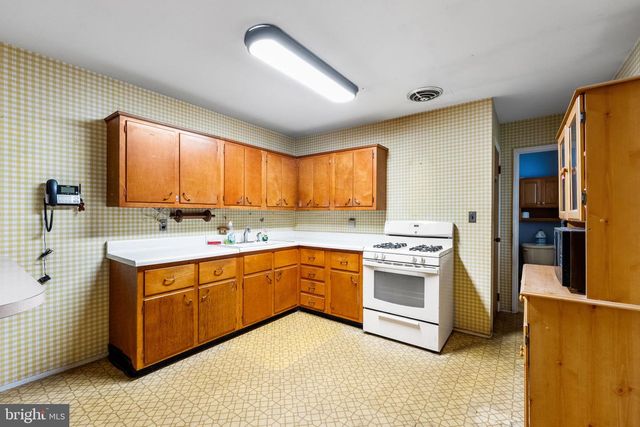 215 LANDENBERG RD, Landenberg, PA 19350