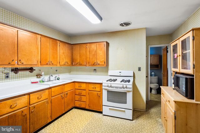 215 LANDENBERG RD, Landenberg, PA 19350