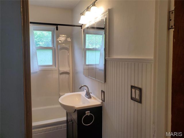 3206 Myrle Street, Alton, IL 62002