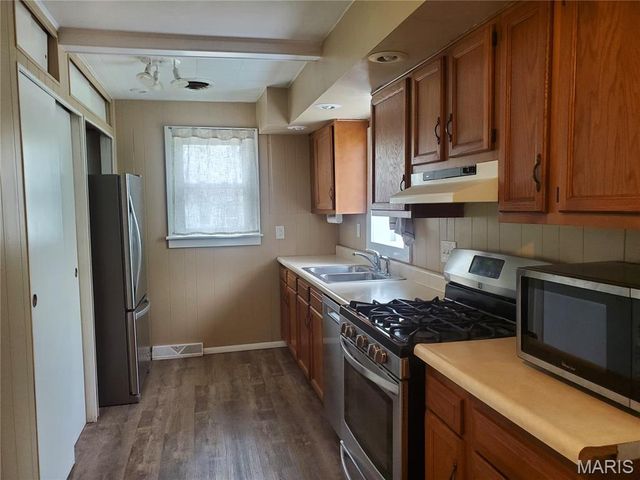 3206 Myrle Street, Alton, IL 62002
